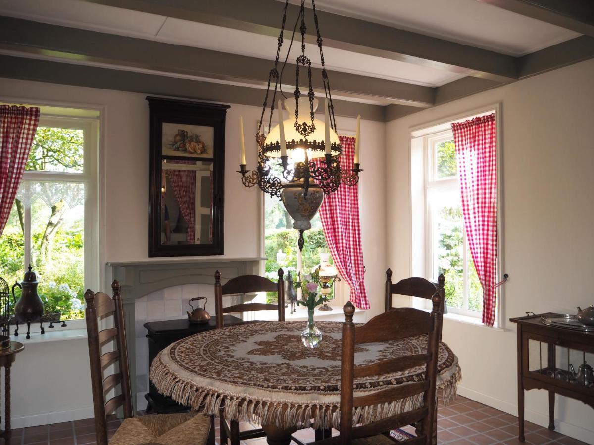 'Us Waldhuske' Villa Burgum ภายนอก รูปภาพ