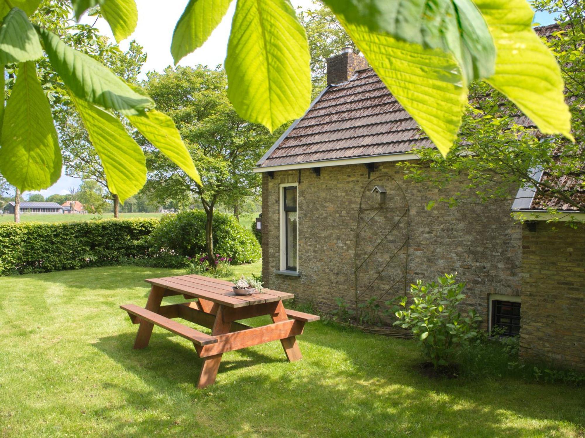 'Us Waldhuske' Villa Burgum ภายนอก รูปภาพ
